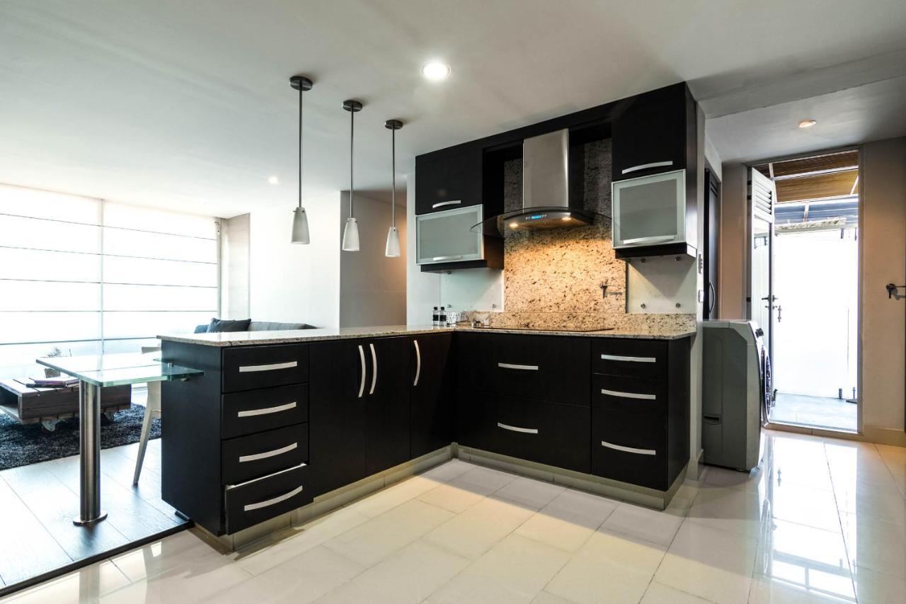 Apartamentos Poblado Alejandria By Housy Host Medellín Eksteriør billede