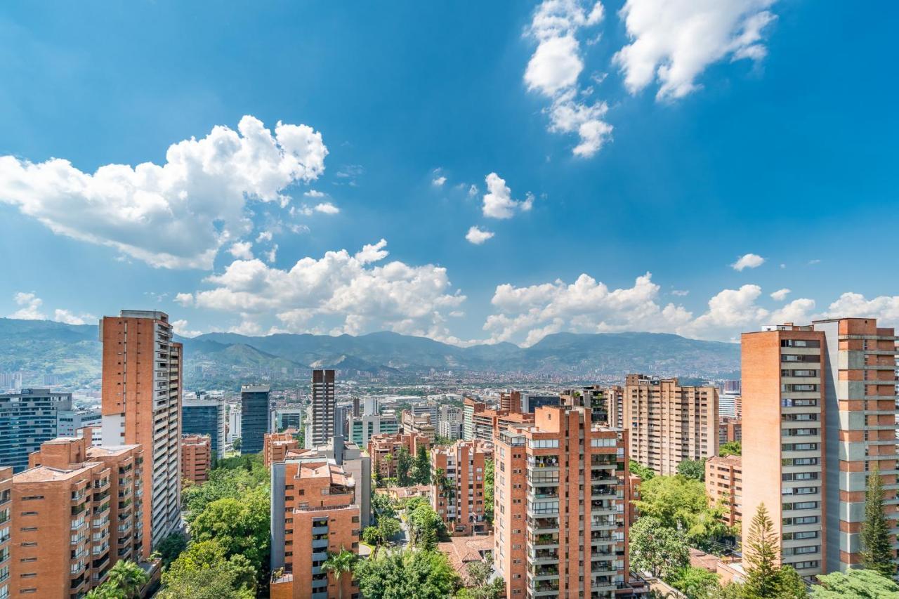 Apartamentos Poblado Alejandria By Housy Host Medellín Eksteriør billede