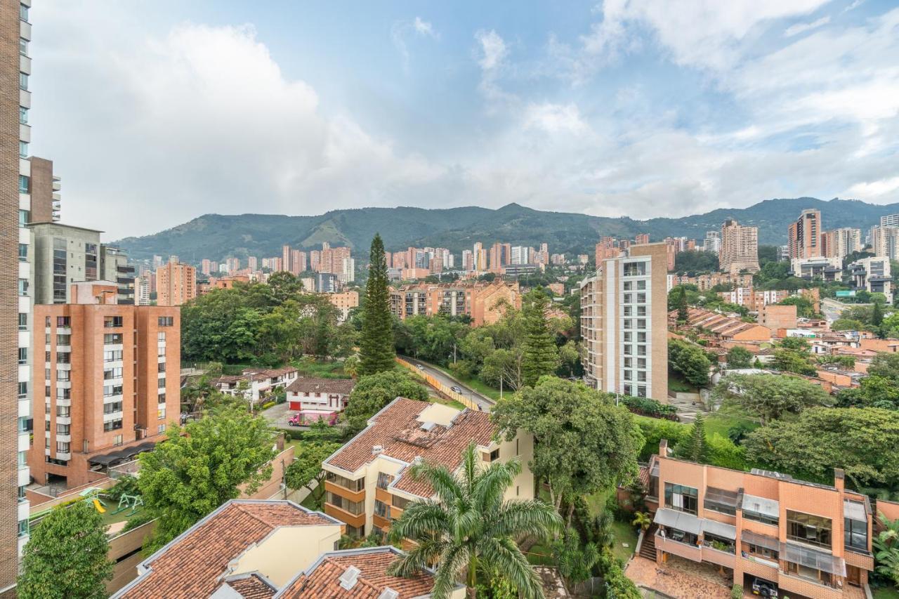 Apartamentos Poblado Alejandria By Housy Host Medellín Eksteriør billede