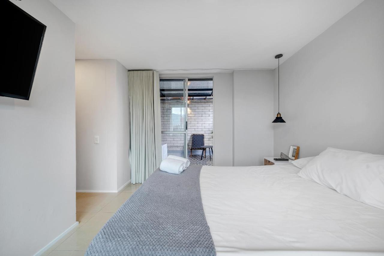 Apartamentos Poblado Alejandria By Housy Host Medellín Eksteriør billede