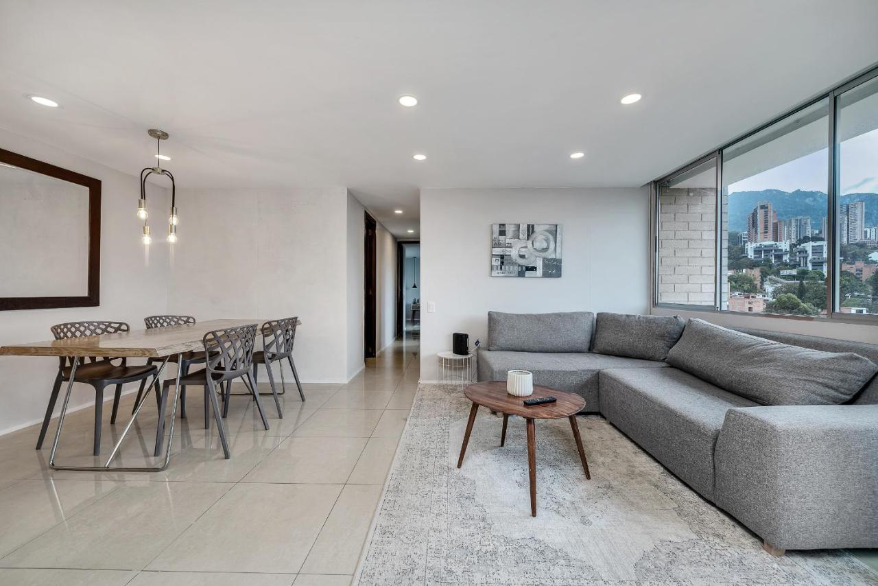 Apartamentos Poblado Alejandria By Housy Host Medellín Eksteriør billede