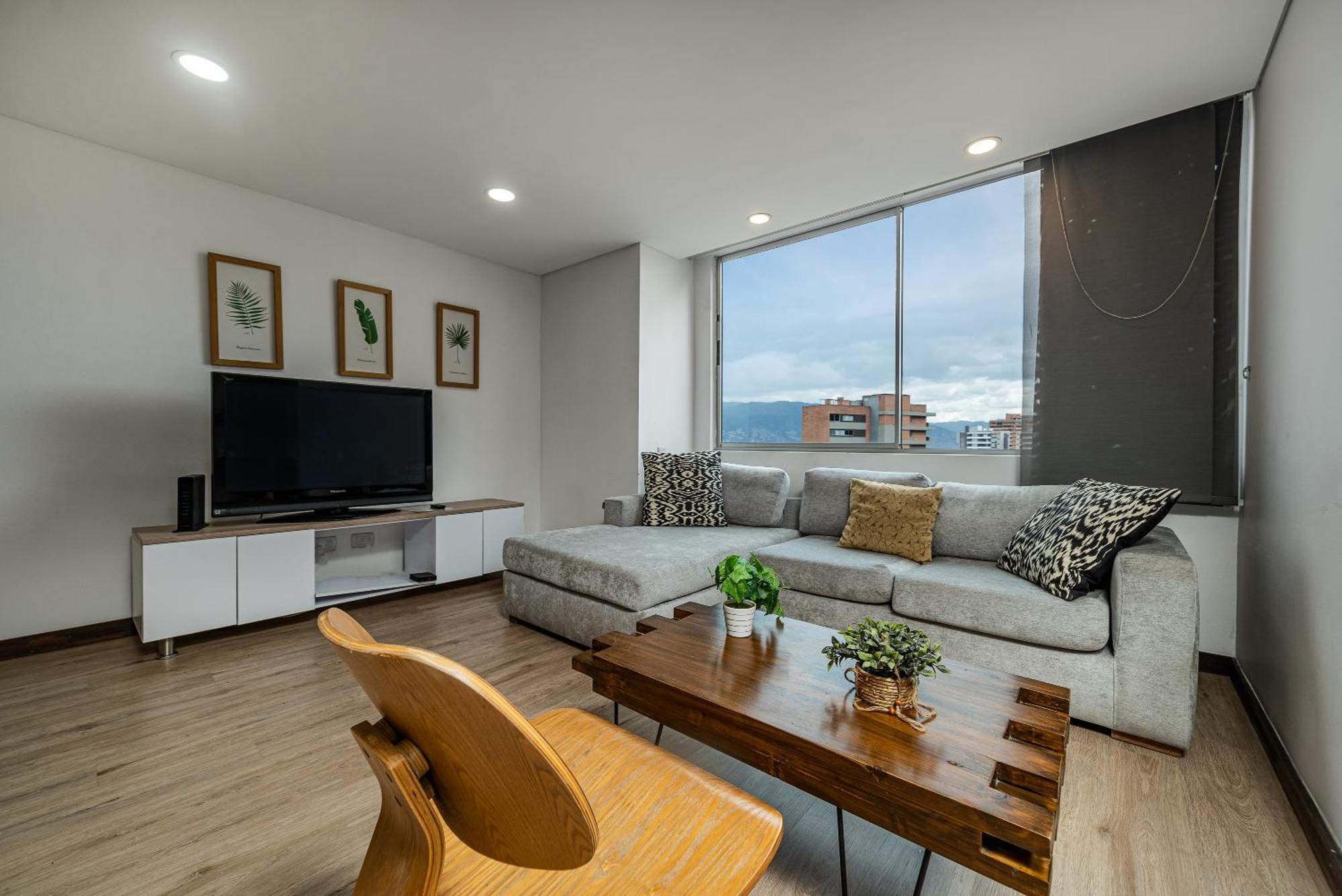 Apartamentos Poblado Alejandria By Housy Host Medellín Eksteriør billede