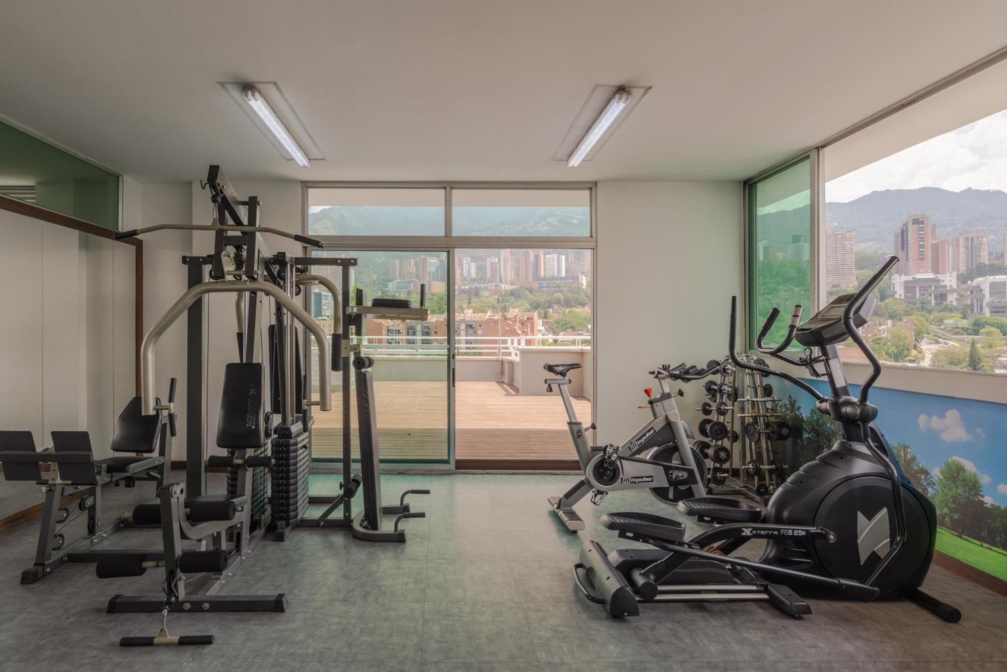 Apartamentos Poblado Alejandria By Housy Host Medellín Eksteriør billede