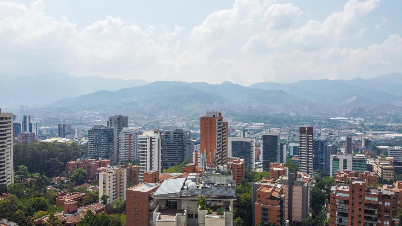 Apartamentos Poblado Alejandria By Housy Host Medellín Eksteriør billede